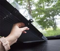 Zonnescherm Auto - Zonwering - Voorruit - UV Protectie - Oprolbaar - Rolgordijn - Rheme -Kinderwagens Winkel 1200x1020