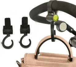 Baby Hangers Voor De Wandelwagen En Buggy + 2 Babylepels Cadeau - Nieuw In 2023 Met Verstevigde Draagbanden - 2 Stuks - De Flexibele Haken Draaien 360 Graden - Babytas Haak Voor Wandelwagen - 20 Kg Draagkracht