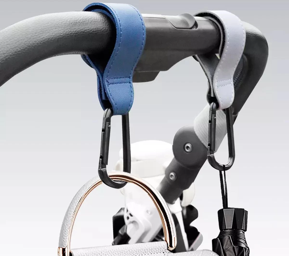 Merkloos Kinderwagen Tassenhaakjes - Haakjes Voor Tassen - Set Van 2 - Extra Stevig - Goedkoop - Buggy Haakjes - Zwart 2 Merkloos Kinderwagen Tassenhaakjes - Haakjes Voor Tassen - Set Van 2 - Extra Stevig - Goedkoop - Buggy Haakjes - Zwart - Afbeelding 2