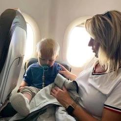 Deryan AirTraveller Vliegtuigbedje - Reiskussen Met Matras - Compact Opgevouwen -Kinderwagens Winkel 1200x1200 1746