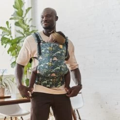 Tula Free To Grow - Draagzak Baby - Land Before Tula - Dino Print - Ergonomische Draagzak Voor Baby En Drager -Kinderwagens Winkel 1200x1200 2101
