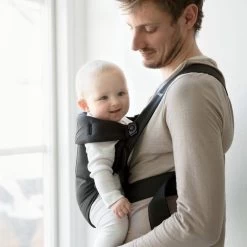 BabyBjörn Draagzak Mini - Cotton - Zwart -Kinderwagens Winkel 1200x1200 2205