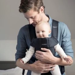 BabyBjörn Draagzak Mini - Cotton - Zwart -Kinderwagens Winkel 1200x1200 2206