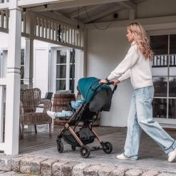 MoMi Wandelwagen - Compacte Lichtgewicht Buggy - Estelle - Green-Gold (geschikt Van 6mnd - 15kg) 30 MoMi Wandelwagen - Compacte Lichtgewicht Buggy - Estelle - Green-Gold (geschikt Van 6mnd - 15kg) -Kinderwagens Winkel 1200x1200 2301