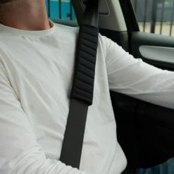 Hazlö Luxe Gordelhoezen - Auto Gordel Beschermer - Schouderhoezen - Gordelkussen - Gordel Beschermer - Gordelhoes - 2 Stuks - Zwart -Kinderwagens Winkel 1200x1200 577