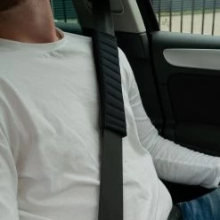 Hazlö Luxe Gordelhoezen - Auto Gordel Beschermer - Schouderhoezen - Gordelkussen - Gordel Beschermer - Gordelhoes - 2 Stuks - Zwart -Kinderwagens Winkel 1200x1200 578