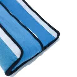 3D Blauwe Gordelkussen Of Slaapkussen Als Reiskussen In De Auto. Dit Kussen Is De Beschermer Van Riem/Gordel, Nek, Hoofd En Kind Bij Het Slapen 19 3D Blauwe Gordelkussen Of Slaapkussen Als Reiskussen In De Auto. Dit Kussen Is De Beschermer Van Riem/Gordel, Nek, Hoofd En Kind Bij Het Slapen -Kinderwagens Winkel 1200x1200 590