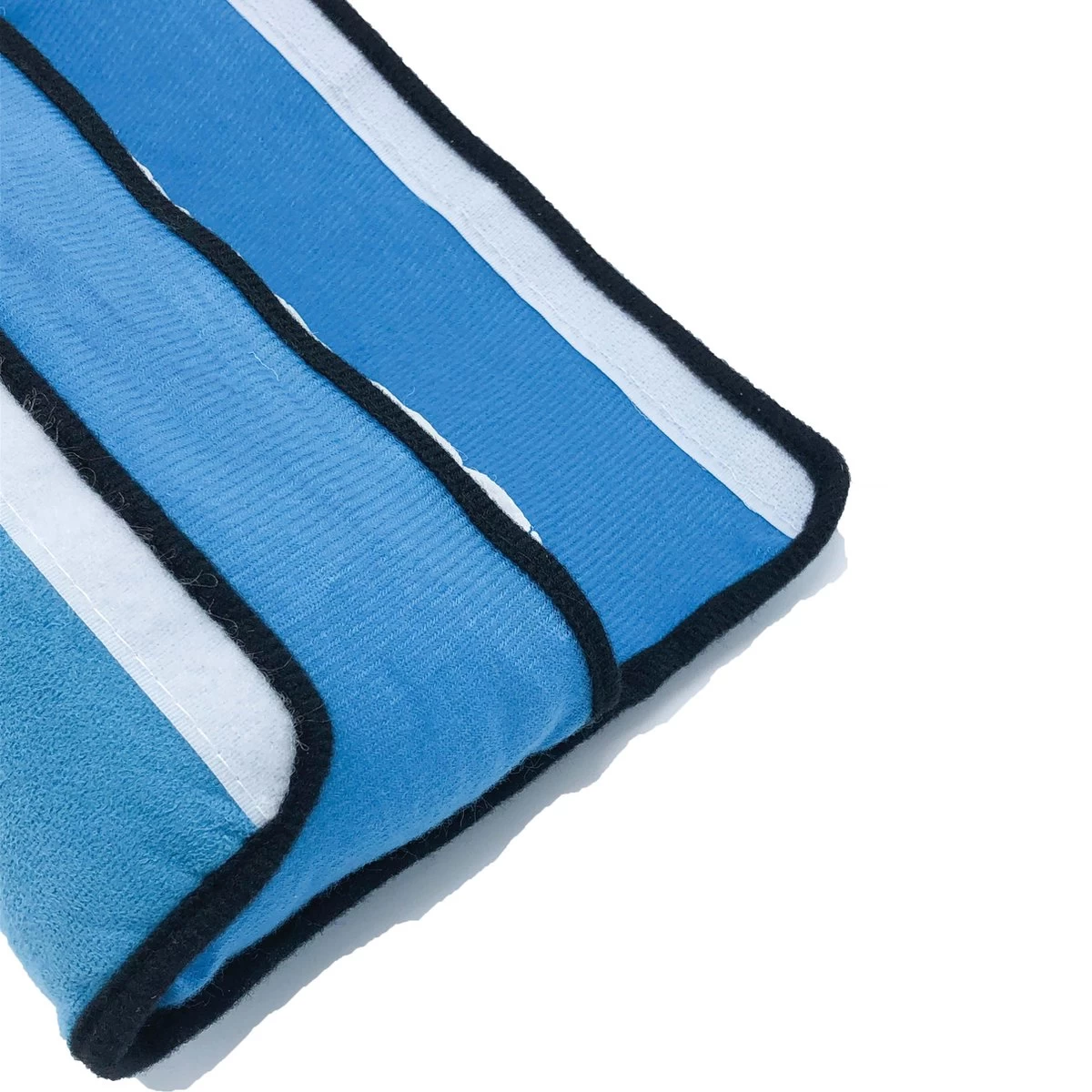 3D Blauwe Gordelkussen Of Slaapkussen Als Reiskussen In De Auto. Dit Kussen Is De Beschermer Van Riem/Gordel, Nek, Hoofd En Kind Bij Het Slapen 10 3D Blauwe Gordelkussen Of Slaapkussen Als Reiskussen In De Auto. Dit Kussen Is De Beschermer Van Riem/Gordel, Nek, Hoofd En Kind Bij Het Slapen - Afbeelding 10