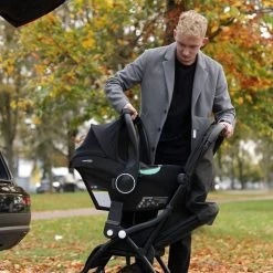 Hamilton By Yoop S1 Plus Buggy Met Monteerbare Zeno Plus Draagwieg - Nieuw En Hoger 2023 Model - Premium Budget Stroller Met One Hand Folding Technologie – Zwart - Licht, Verstelbaar, Wendbaar En Geschikt Van 0 Maanden Tot 4 Jaar – Inclusief Adapter -Kinderwagens Winkel 1200x1200 635