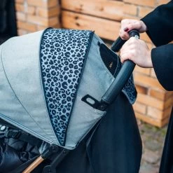 MoMi Wandelwagen - Compacte Lichtgewicht Buggy - Estelle Dakar Met XXL Wielen & Zonnekap - Leopard - Grijs-Goud (geschikt Van 6mnd - 22kg) -Kinderwagens Winkel 1200x1200 763