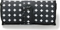 KipKep Napper Verschoonmatje - Machinewasbaar - Crossy Black -Kinderwagens Winkel 1200x611 2
