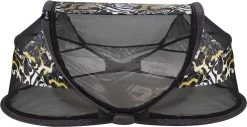 Deryan Baby Luxe Campingbedje – Inclusief Zelfopblaasbare Matras - Zoo -Kinderwagens Winkel 1200x618 1