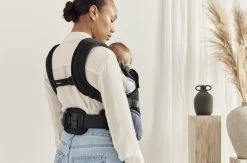 BabyBjörn Draagzak Harmony - 3D Mesh - Zwart -Kinderwagens Winkel 1200x790 4