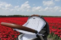 Dooky Universal Cover Zonnescherm Kinderwagen - Light Grey Crowns -Kinderwagens Winkel 1200x799 22