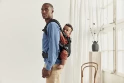 BabyBjörn Draagzak Harmony - 3D Mesh - Zwart -Kinderwagens Winkel 1200x800 274