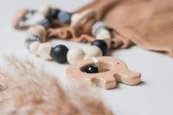 Wagenspanner Olifant - Musthave 2021 - Baby Wagenspanner Hout - Vrolijke Kinderwagenspanner - Eenvoudig Te Bevestigen - Kraamcadeau Voor Jongens En Meisjes - Baby Cadeau -Kinderwagens Winkel 1200x800 71