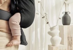 BabyBjörn Draagzak Mini - 3D Mesh - Zwart -Kinderwagens Winkel 1200x830 14