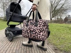 Kidzroom Gorgeous Luiertas - Bruin - Ophanglussen Kinderwagen - Verschoonmatje - Verstelbare Schouderband -Kinderwagens Winkel 1200x899 16