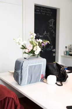 Nuby - Booster Seat - Kinderzitje - Grijs - 9m+ 8 Nuby - Booster Seat - Kinderzitje - Grijs - 9m+ -Kinderwagens Winkel 800x1200 56