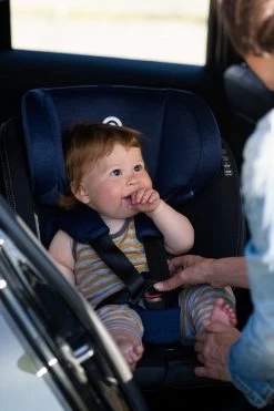 MUNDO 0-36 KG ISOFIX - 360 Graden Draaibaar Zwart -Kinderwagens Winkel 800x1200 61