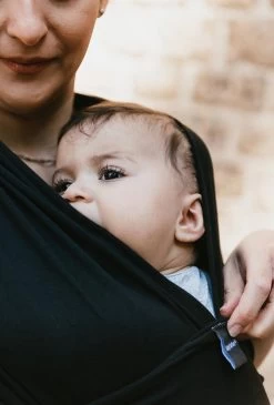 Baby Garden Draagdoek Zwart - Ergonomisch - Original - Gratis Slabbetje -Kinderwagens Winkel 812x1200 9