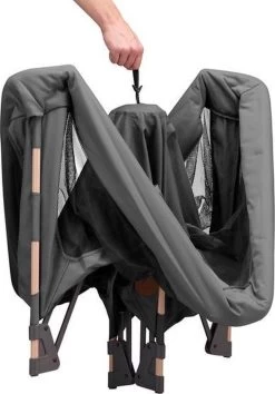 Maxi-Cosi Swift 3-in-1 Campingbedje - Beyond Graphite -Kinderwagens Winkel 837x1200 6