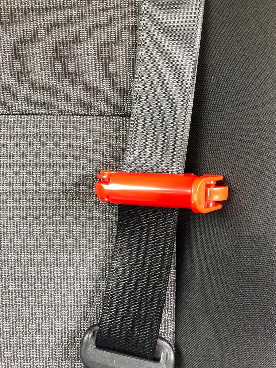 3D Blauwe Gordelkussen Of Slaapkussen Als Reiskussen In De Auto. Dit Kussen Is De Beschermer Van Riem/Gordel, Nek, Hoofd En Kind Bij Het Slapen 2 3D Blauwe Gordelkussen Of Slaapkussen Als Reiskussen In De Auto. Dit Kussen Is De Beschermer Van Riem/Gordel, Nek, Hoofd En Kind Bij Het Slapen - Afbeelding 2