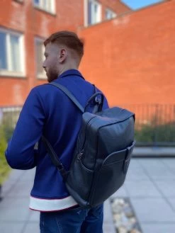 Sivayes Lilly - Modern - Luiertas - Rugzak - Met Isolerende Flessenhouder - Zwart -Kinderwagens Winkel 900x1200 38