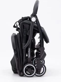 Hamilton By Yoop X1 Plus Buggy – Nieuw, Hoger, Uitgebreider 2023 Model – Premium Stroller Met One Hand Folding Technologie – Zwart – Lichte, Verstelbare En Wendbare Kinderwagen Met Vele Gemakken 29 Hamilton By Yoop X1 Plus Buggy – Nieuw, Hoger, Uitgebreider 2023 Model – Premium Stroller Met One Hand Folding Technologie – Zwart – Lichte, Verstelbare En Wendbare Kinderwagen Met Vele Gemakken -Kinderwagens Winkel 903x1200