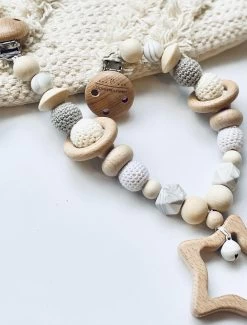 Wagenspanner Ster - Baby Wagenspanner Hout - Vrolijke Kinderwagenspanner - Eenvoudig Te Bevestigen - Kraamcadeau Voor Jongens En Meisjes - Completebabyuitzet - Baby Cadeau -Kinderwagens Winkel 912x1200 5