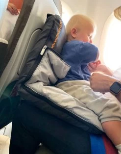 Deryan AirTraveller Vliegtuigbedje - Reiskussen Met Matras - Compact Opgevouwen -Kinderwagens Winkel 943x1200 5