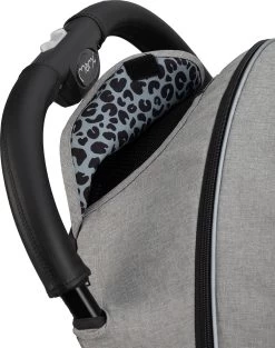 MoMi Wandelwagen - Compacte Lichtgewicht Buggy - Estelle Dakar Met XXL Wielen & Zonnekap - Leopard - Grijs-Goud (geschikt Van 6mnd - 22kg) -Kinderwagens Winkel 947x1200 2