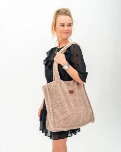 ByKay - Mom Bag - Draagzak - Teddy - Taupe - Organic 12 ByKay - Mom Bag - Draagzak - Teddy - Taupe - Organic -Kinderwagens Winkel 960x1200 20